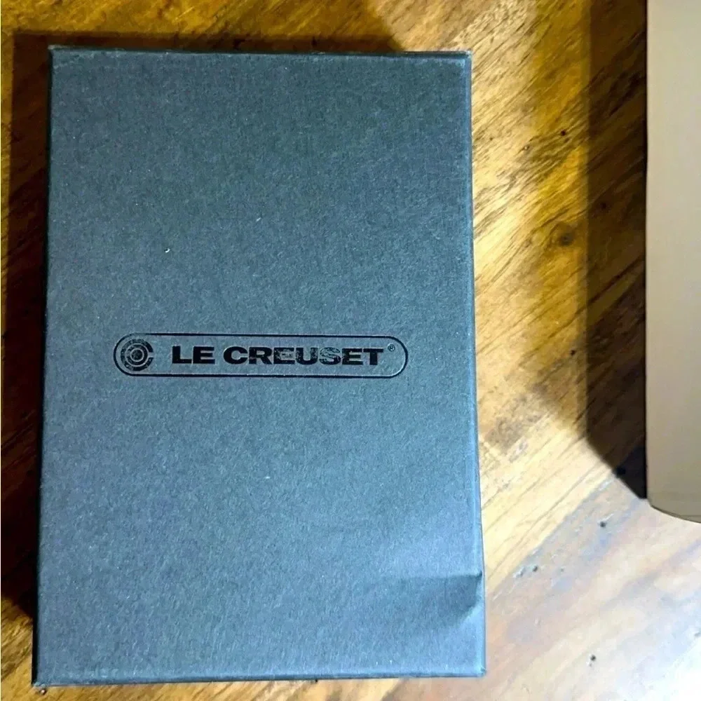 NWT Le Creuset WA-137AS Metal 🍷 Pump Preserves Open 🍷 (Stainless Steel)